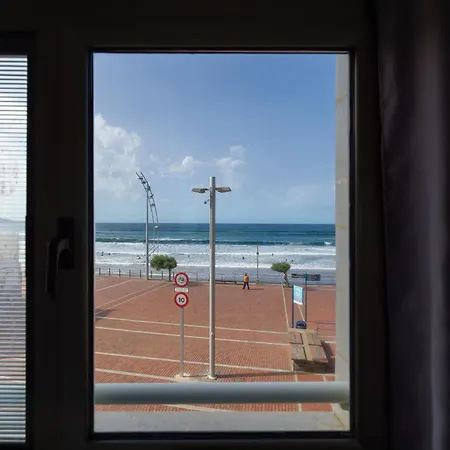 Beachfront In Palmas By Playa Canteras * Las Palmas de Gran Canaria