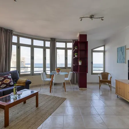 Beachfront In Palmas By Playa Canteras Holiday home Las Palmas de Gran Canaria