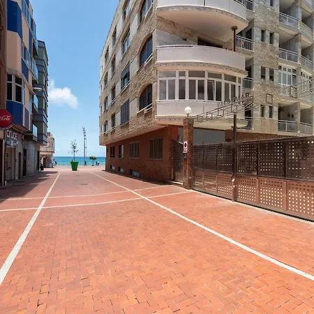 Beachfront In Palmas By Playa Canteras * Las Palmas de Gran Canaria